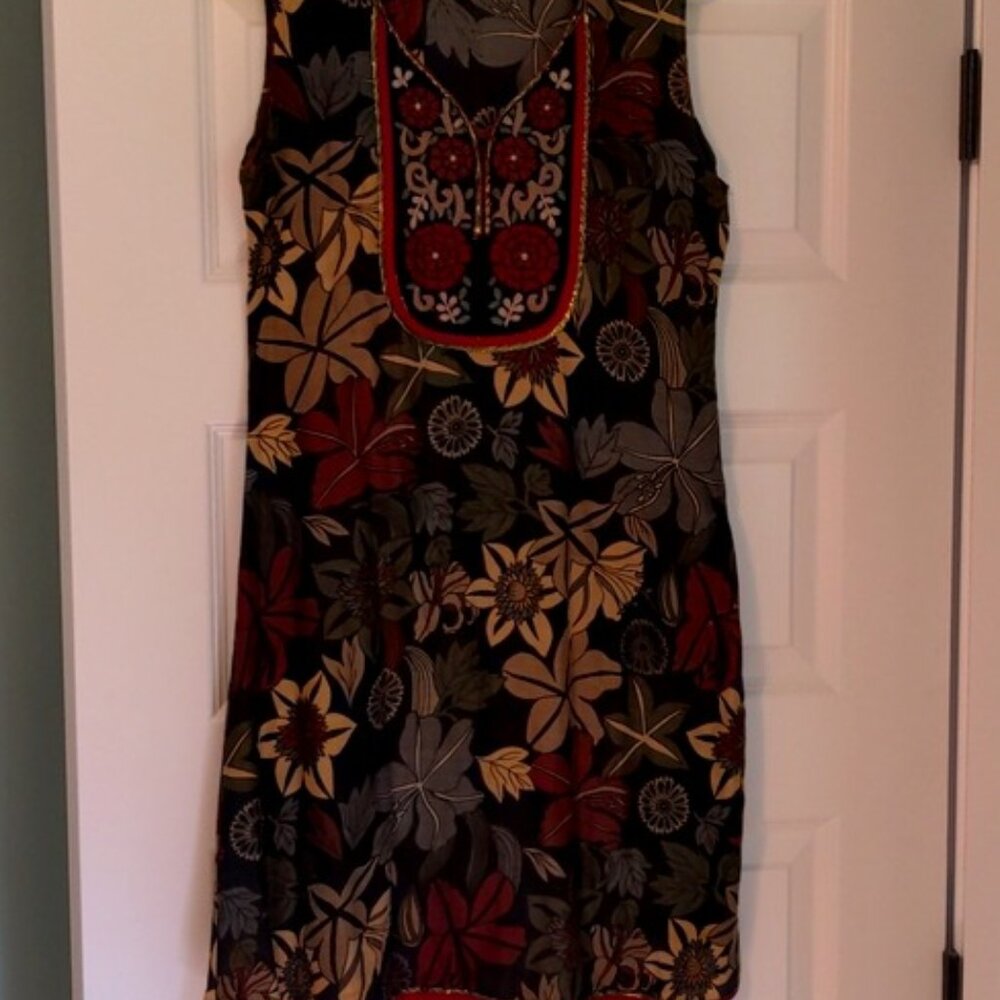 Embroidered dark floral sleeveless